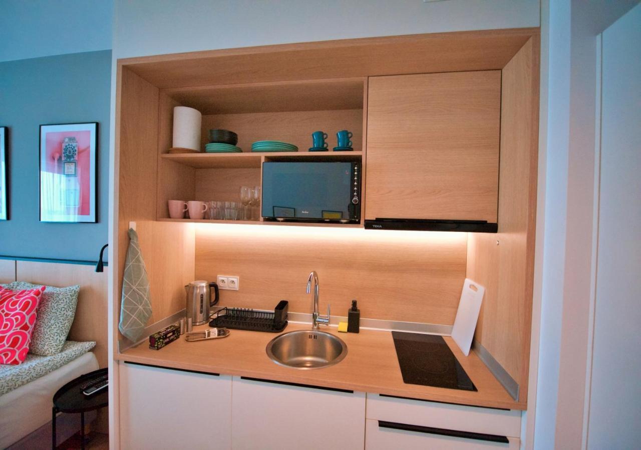 Bk Aparthotel Praga - National Stadium - Comfortable Apartment For 4 People ワルシャワ エクステリア 写真